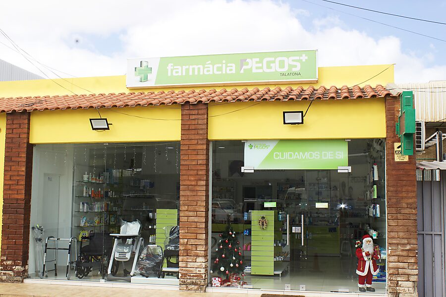 Farmácia Pegos Talatona - fachada em Talatona, Luanda